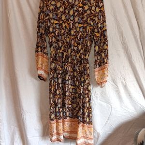 Woman's small mid length dress boho crew neck long sleeve floral cottagecore